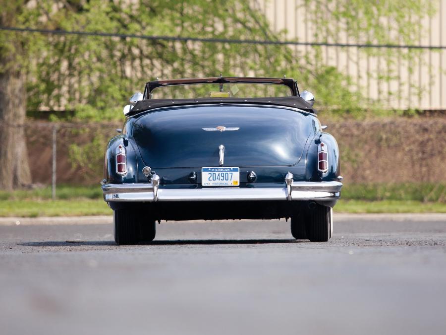  Cadillac Series 62 Convertible 1947 года  (фото 25 из 31)